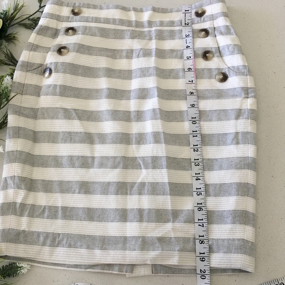Stripe career captain pocket button suit skirt size 6P - Picture 4 of 5